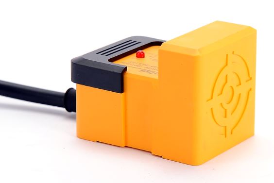 Rectangular Proximity Sensor (IPX) - Salestrade Corporation (S) Pte Ltd